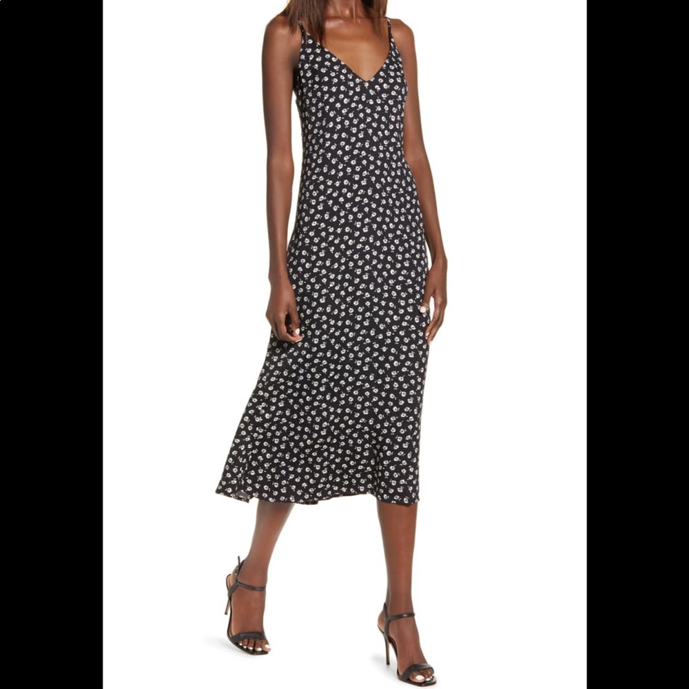 🆕 REFORMATION black white floral sun dress- 12